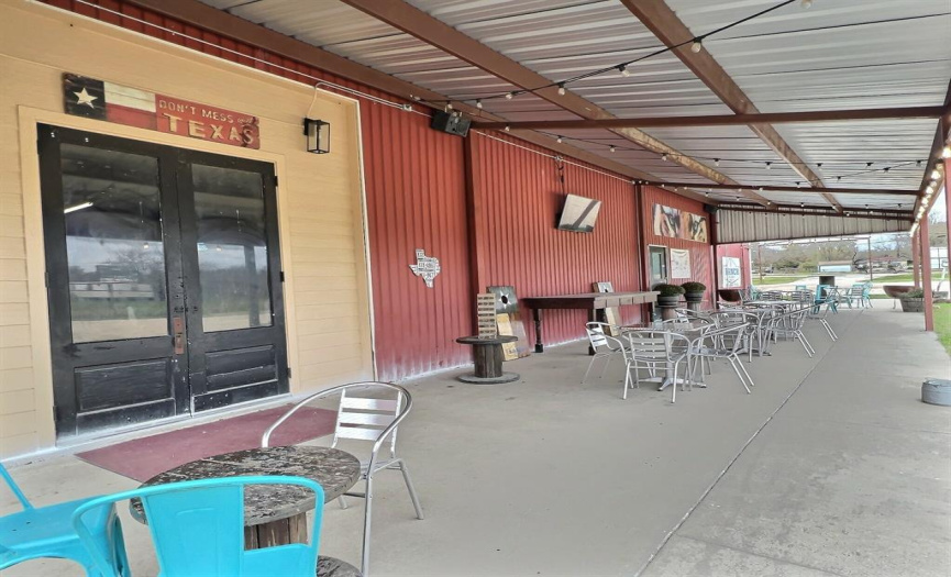 415 S. US Highway 79 Highway, Rockdale, Texas 76567, ,Commercial Sale,For Sale,S. US Highway 79,ACT1300499