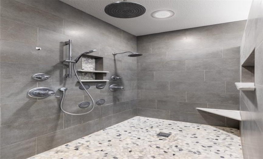 Step-In Shower with Multiple Jets