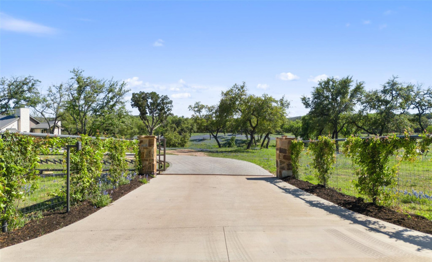 600 County Road 414, Spicewood, Texas 78669, 3 Bedrooms Bedrooms, ,3 BathroomsBathrooms,Residential,For Sale,County Road 414,ACT1752917