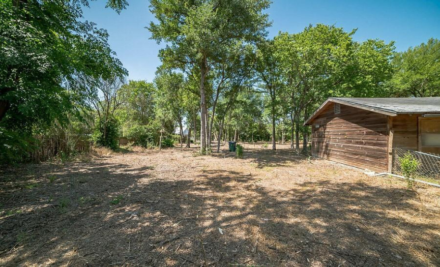 Beautiful Austin land within the hot zip code 78723. Don’t miss out! _1 ACRE FOR SALE: 2923 Pecan Springs Rd., Austin, Tx 78723