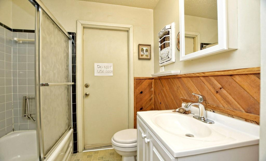 1011 Kramer LN, Austin, Texas 78758, 3 Bedrooms Bedrooms, ,2 BathroomsBathrooms,Residential,For Sale,Kramer,ACT1819482