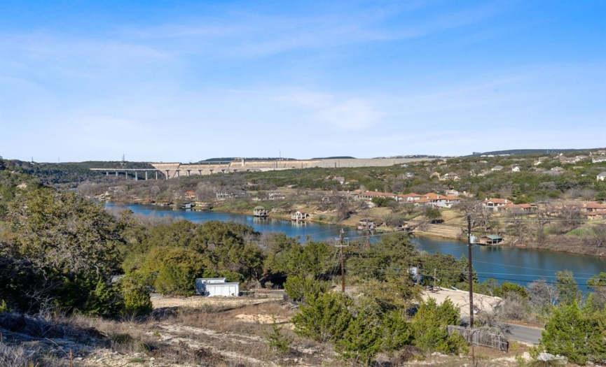 Sweeping views of Lake Austin from this .42 acre double lot!