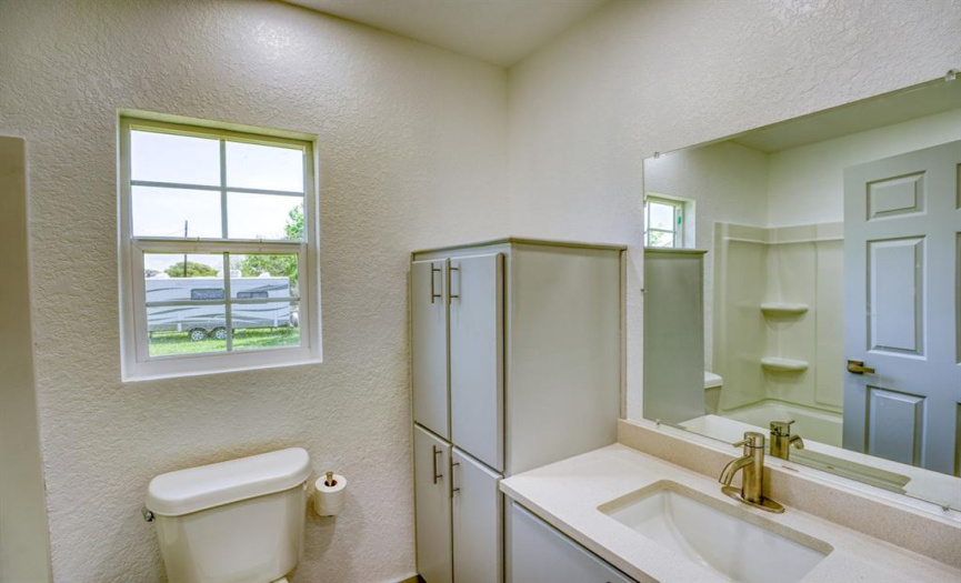 107 Ranchview DR, Johnson City, Texas 78636, 2 Bedrooms Bedrooms, ,2 BathroomsBathrooms,Residential,For Sale,Ranchview,ACT7023275