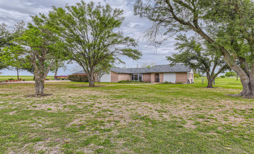 601 County Road 404, Taylor, Texas 76574, 3 Bedrooms Bedrooms, ,2 BathroomsBathrooms,Residential,For Sale,County Road 404,ACT5147108