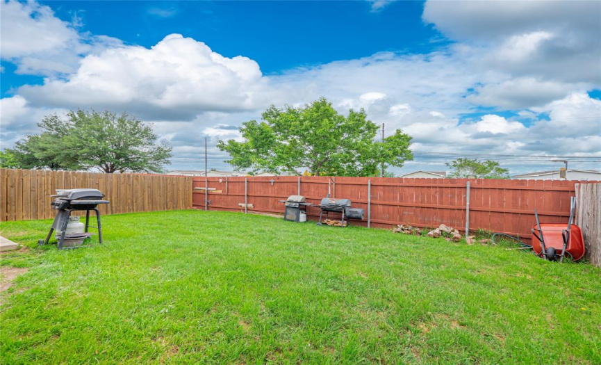 12332 Laguardia LN, Del Valle, Texas 78617, 3 Bedrooms Bedrooms, ,1 BathroomBathrooms,Residential,For Sale,Laguardia,ACT6399922