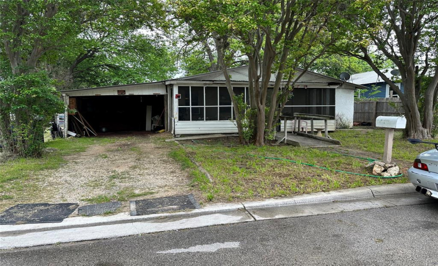 1635 Katy ST, New Braunfels, Texas 78130, 2 Bedrooms Bedrooms, ,2 BathroomsBathrooms,Residential,For Sale,Katy,ACT2481026