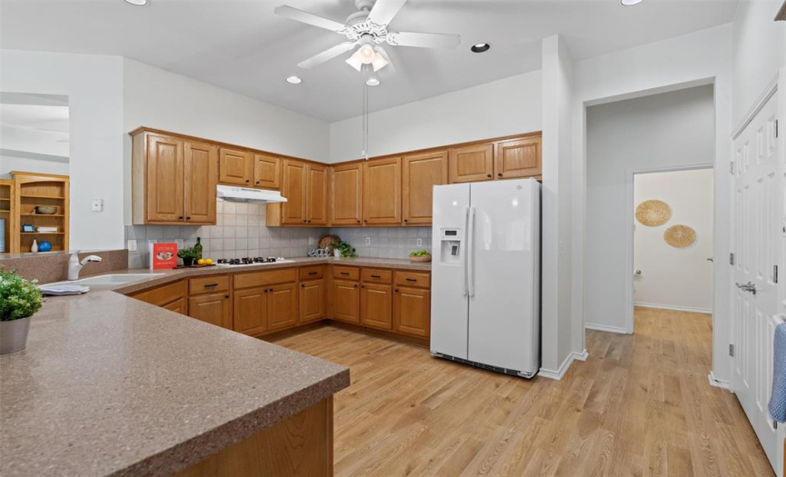 large kitchen with lots of space