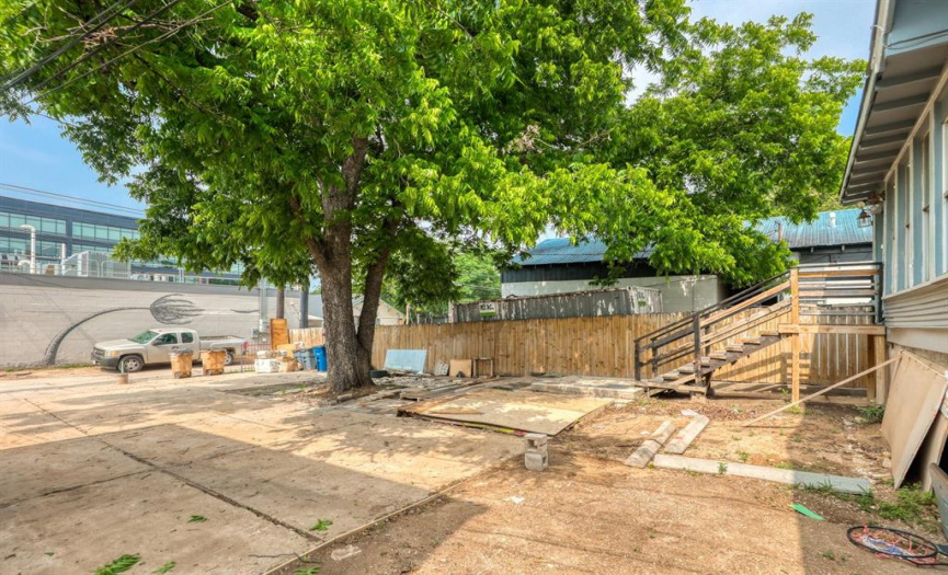 1715 7th ST, Austin, Texas 78702, ,Commercial Sale,For Sale,7th,ACT7473603