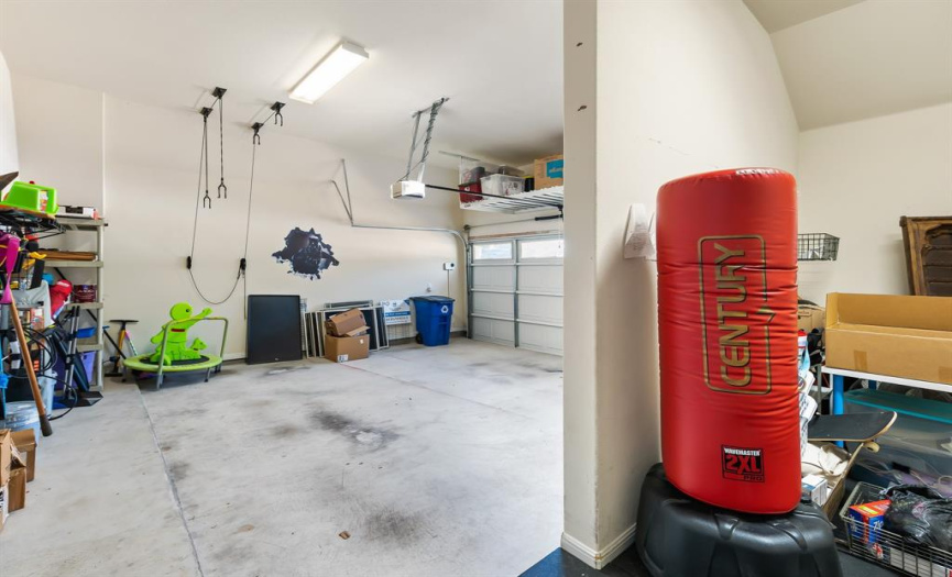 Garage with extra space for Gym