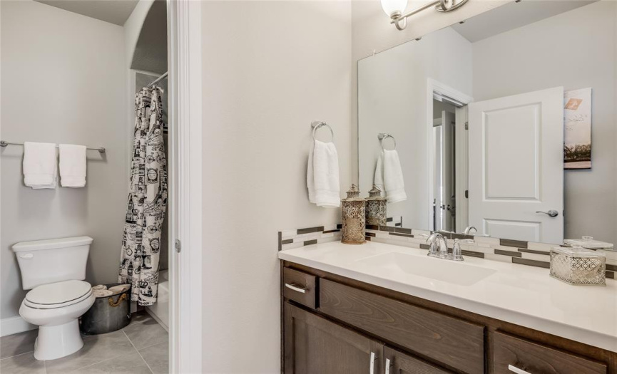 With separate vanities and a wet room that can be closed off, both people can take their time getting ready with privacy!
