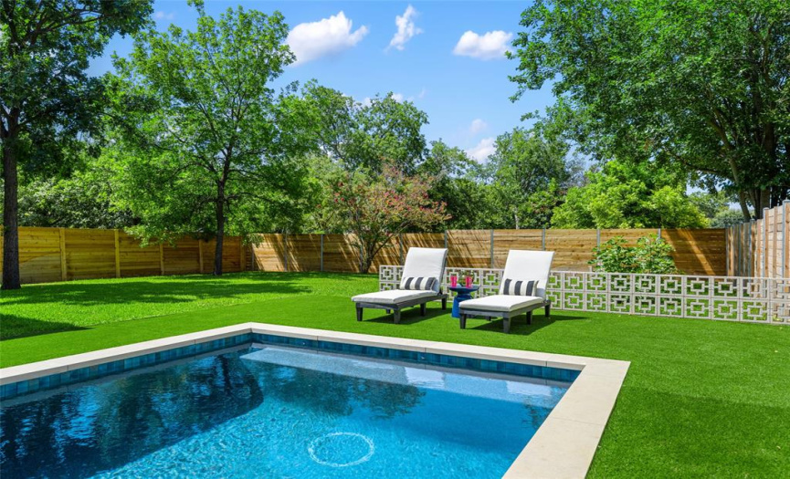 Breeze block walls in the front and back yards define perfect spaces and add to the vintage vibe.