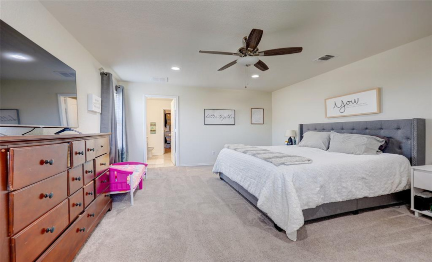 Generously sized primary suite. 608 Reinhardt Blvd, Georgetown TX 78626. MLS #1500692.