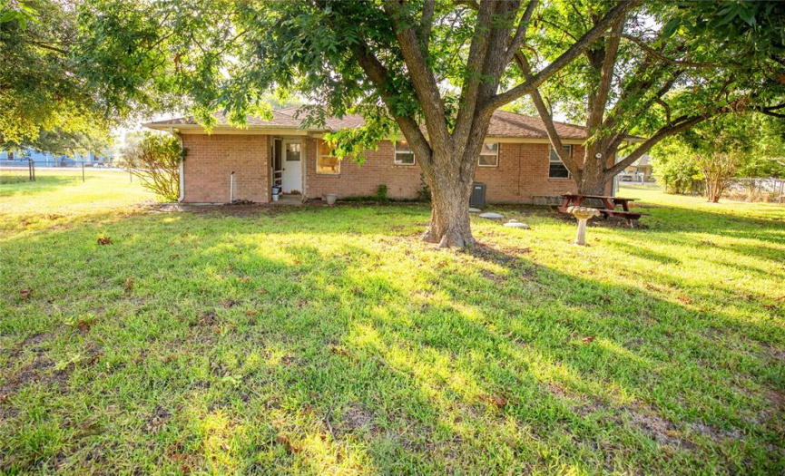 80 Mockingbird Hill LN, Temple, Texas 76501, 2 Bedrooms Bedrooms, ,1 BathroomBathrooms,Residential,For Sale,Mockingbird Hill,ACT6141762
