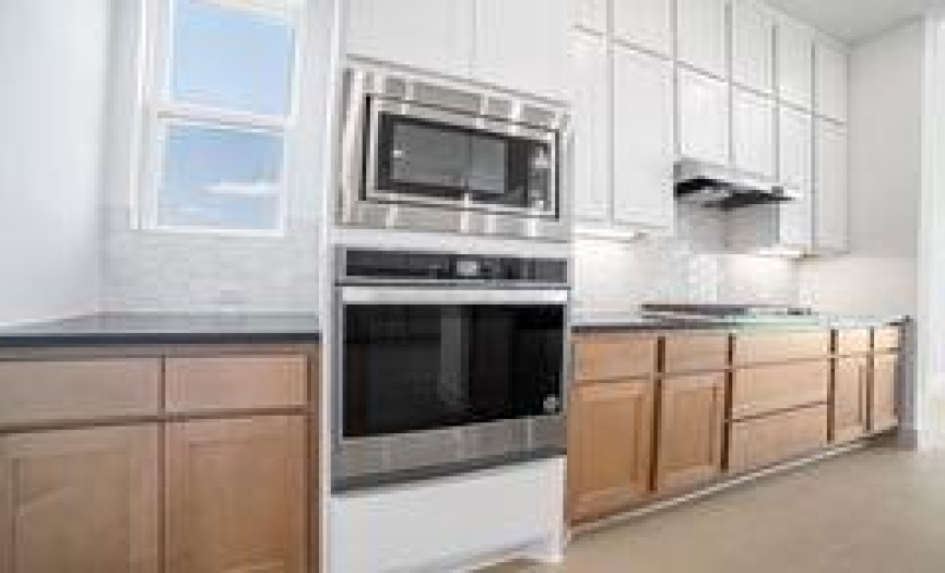 Built in Oven and Gas cooktop