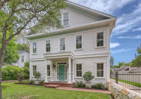 Wonderful curb appeal on this classic, traditional home set on an oversized central Austin lot.