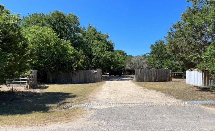 250 Rolling Oaks DR, Driftwood, Texas 78619, ,Commercial Sale,For Sale,Rolling Oaks,ACT3088208