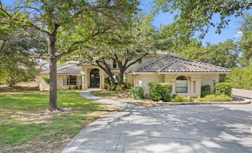 203 Brooks Hollow RD, Lakeway, Texas 78734, 4 Bedrooms Bedrooms, ,4 BathroomsBathrooms,Residential,For Sale,Brooks Hollow,ACT6125122