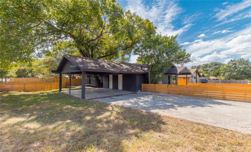 207 Liverpool DR, Austin, Texas 78745, 2 Bedrooms Bedrooms, ,1 BathroomBathrooms,Residential,For Sale,Liverpool,ACT3040656