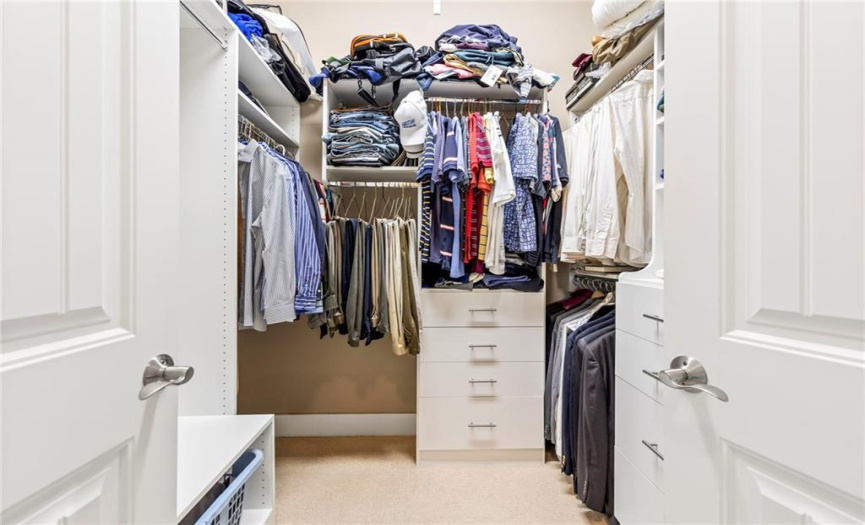 The walk-in closet has an awesome storage system for your clothing and accessories.