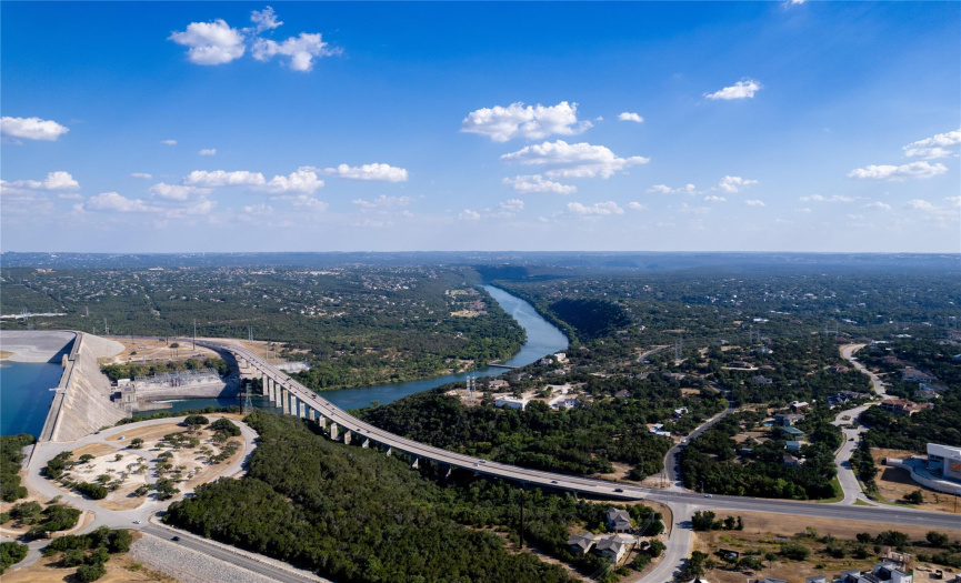 This incredible sanctuary is located off Highway 620, just 20 minutes from the Hill Country Galleria and 30 minutes from Downtown Austin