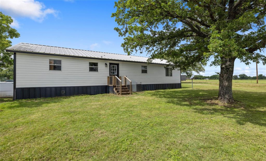 1082 County Road 335, Rockdale, Texas 76567, 4 Bedrooms Bedrooms, ,2 BathroomsBathrooms,Residential,For Sale,County Road 335,ACT5039502