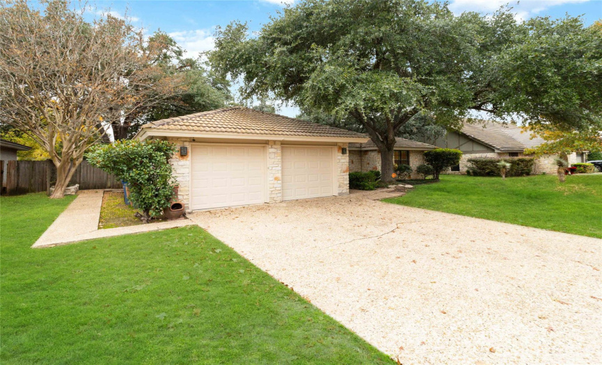 2409 Royal Lytham DR, Austin, Texas 78747, 4 Bedrooms Bedrooms, ,2 BathroomsBathrooms,Residential,For Sale,Royal Lytham,ACT9845519