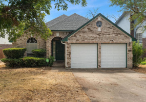 Amazing opportunity to secure a low-priced home in Round Rock’s highly sought-after Cat Hollow community. 