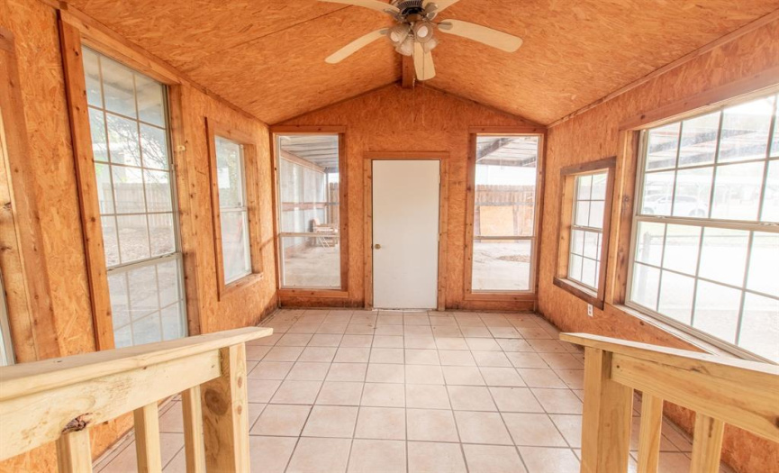 1607 Ave H Ave, Lampasas, Texas 76550, 3 Bedrooms Bedrooms, ,2 BathroomsBathrooms,Residential,For Sale,Ave H,ACT5320427
