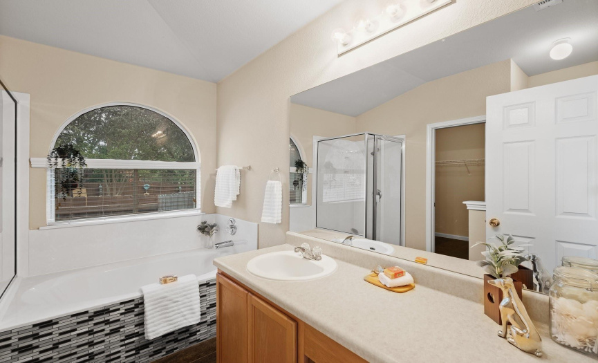 A large vanity in the owner's ensuite offers storage space and abundant counter space.