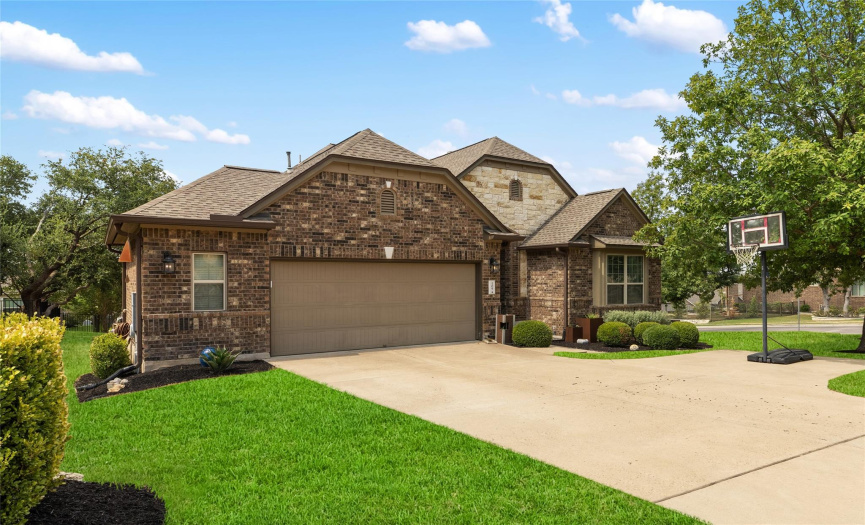 109 Lombardia DR, Lakeway, Texas 78734, 5 Bedrooms Bedrooms, ,3 BathroomsBathrooms,Residential,For Sale,Lombardia,ACT6670935