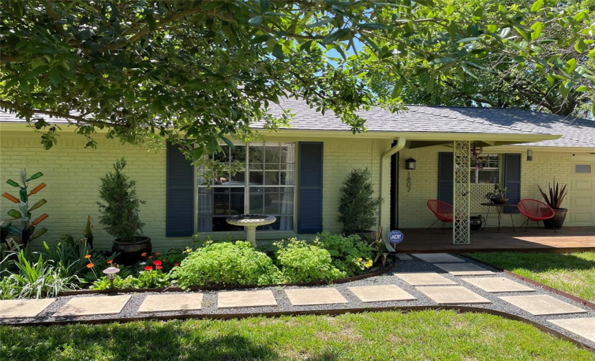 1807 Inverness BLVD, Austin, Texas 78745, 3 Bedrooms Bedrooms, ,2 BathroomsBathrooms,Residential,For Sale,Inverness,ACT9229790