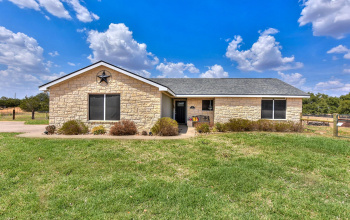 101 Pruddy Oaks RD, Liberty Hill, Texas 78642, 3 Bedrooms Bedrooms, ,2 BathroomsBathrooms,Residential,For Sale,Pruddy Oaks,ACT4502715