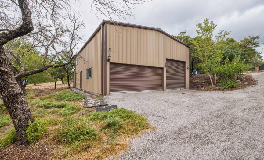 600+ sq ft. garage with HVAC, loft bedroom and full bathroom. Potential use as a workshop, art/yoga studio, car/lake toy/RV storage or rental income