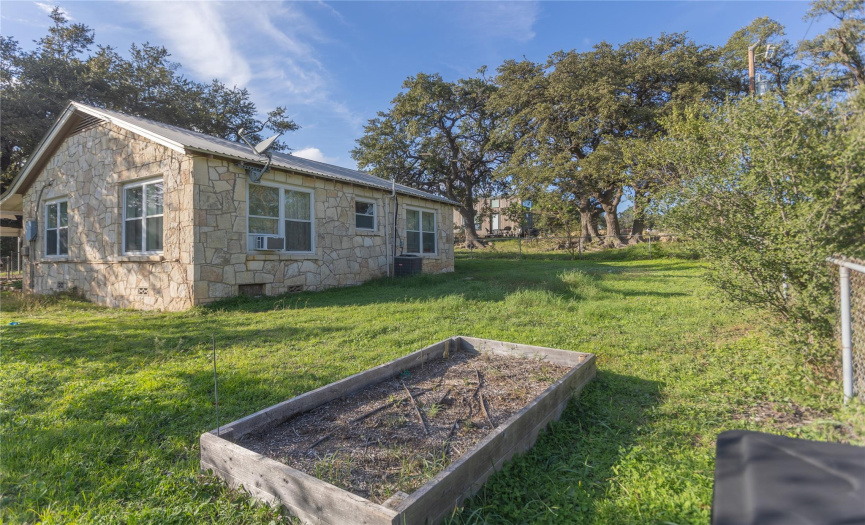 205 Darden Hill RD, Driftwood, Texas 78619, 2 Bedrooms Bedrooms, ,1 BathroomBathrooms,Residential,For Sale,Darden Hill,ACT4448431