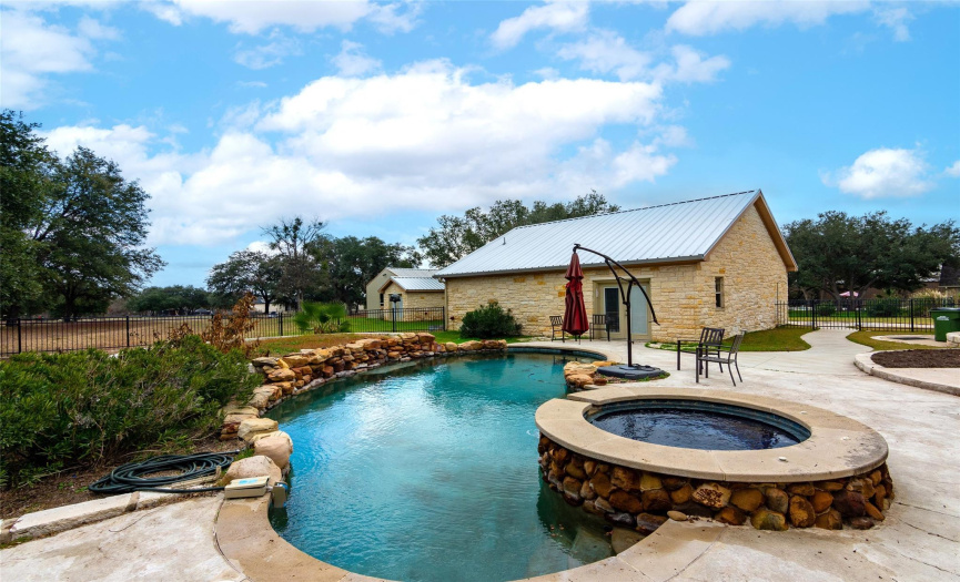 1367 Indian Pass, Salado, Texas 76571, 5 Bedrooms Bedrooms, ,4 BathroomsBathrooms,Residential,For Sale,Indian Pass,ACT1685309