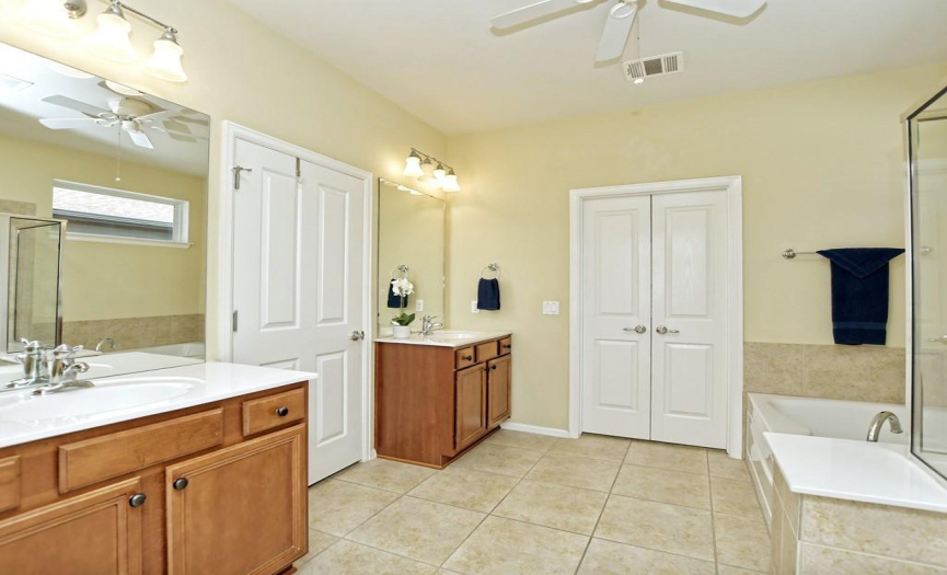 614 Independence Creek LN, Georgetown, Texas 78633, 3 Bedrooms Bedrooms, ,2 BathroomsBathrooms,Residential,For Sale,Independence Creek,ACT3150467