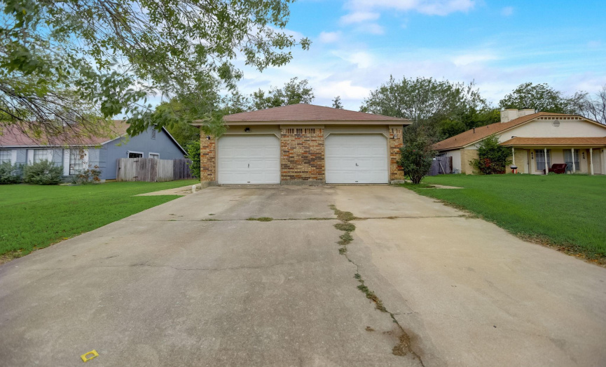 500-502 Greenlawn BLVD, Round Rock, Texas 78664, ,Residential Income,For Sale,Greenlawn,ACT4485110