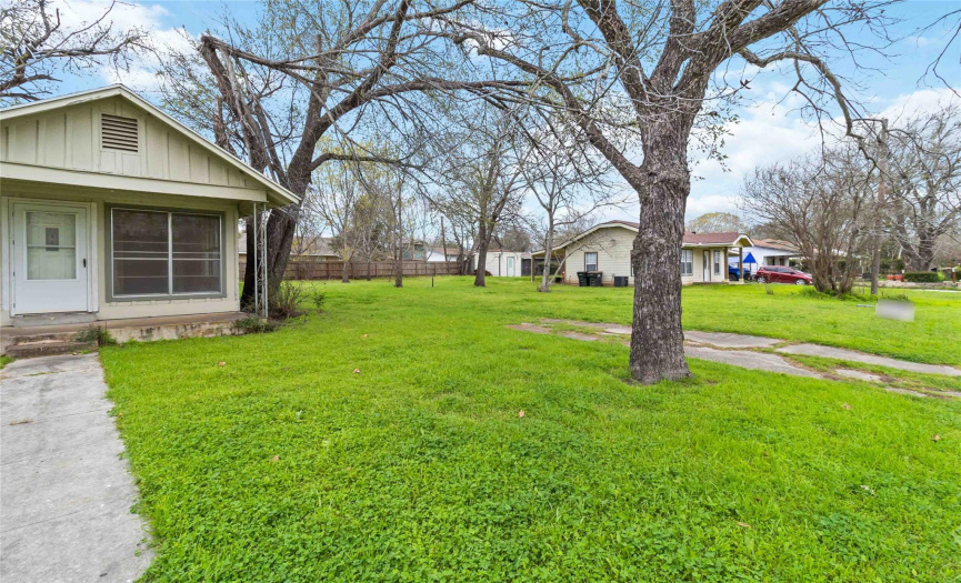 111 Austin ST, Luling, Texas 78648, 2 Bedrooms Bedrooms, ,2 BathroomsBathrooms,Residential,For Sale,Austin,ACT6161578