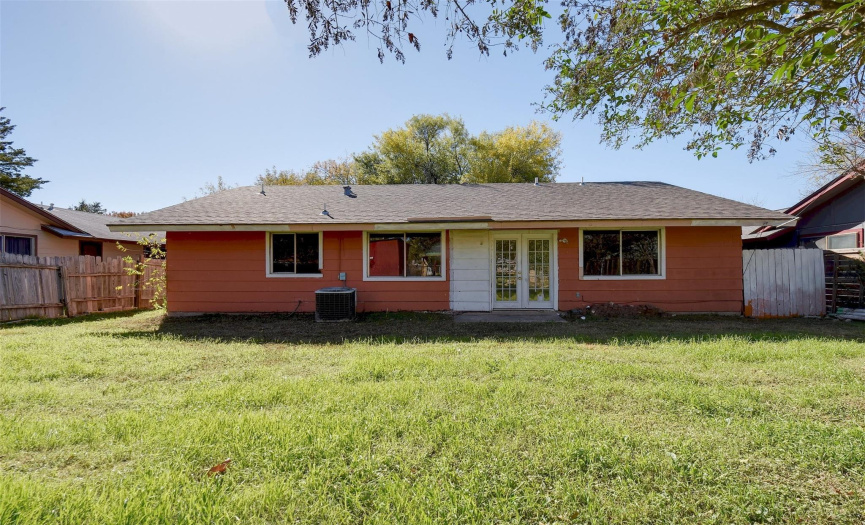 2502 Chaparral TRL, Austin, Texas 78744, 3 Bedrooms Bedrooms, ,2 BathroomsBathrooms,Residential,For Sale,Chaparral,ACT9953855