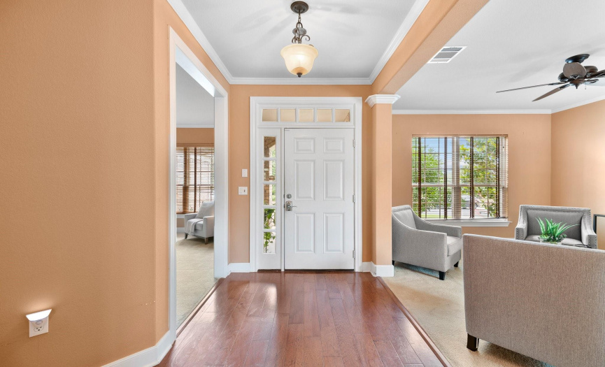 Greeting your guests is nice with such a spacious entry.