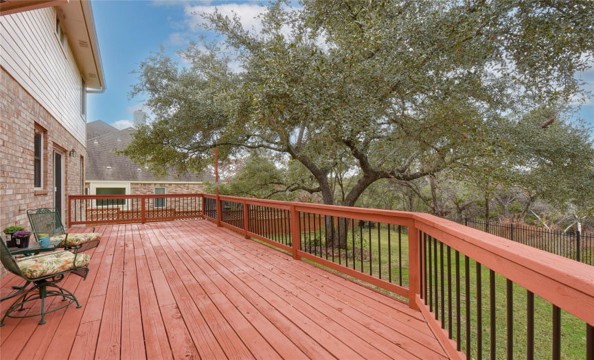 Oh so nice with backyard greenbelt views, shade tree, large refinished deck, Bird watching and meditating or just sipping some coffee while you organize your day.