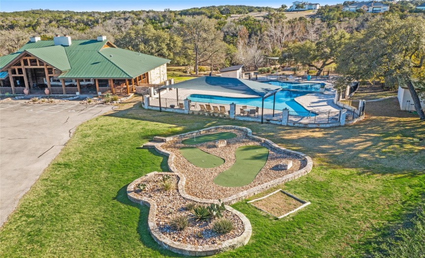 La Ventana residents enjoy high-end community amenities including a rancher’s clubhouse with a gourmet kitchen, game room, fitness center, saunas, and a sparkling pool. 