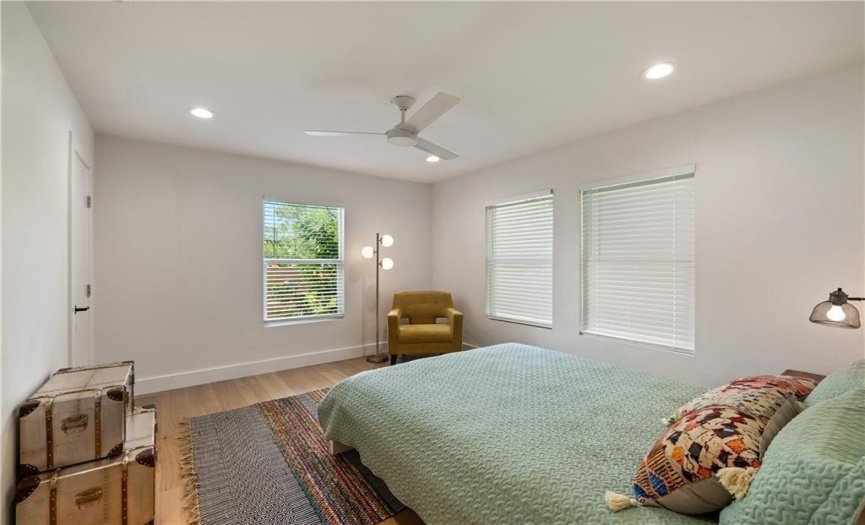4501 Avenue B Ave, Austin, Texas 78751, 2 Bedrooms Bedrooms, ,2 BathroomsBathrooms,Residential,For Sale,Avenue B,ACT6388693