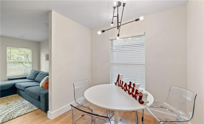 4501 Avenue B Ave, Austin, Texas 78751, 2 Bedrooms Bedrooms, ,2 BathroomsBathrooms,Residential,For Sale,Avenue B,ACT6388693