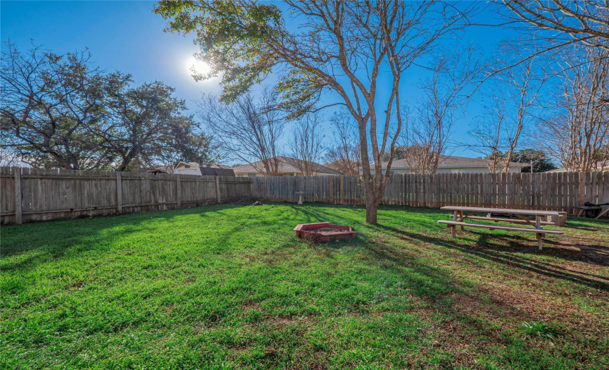 206 Bryant DR, Bastrop, Texas 78602, 3 Bedrooms Bedrooms, ,2 BathroomsBathrooms,Residential,For Sale,Bryant,ACT5056525