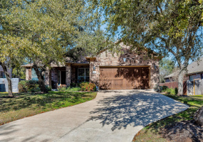 Welcome home to 7504 Brecourt Manor Way! 