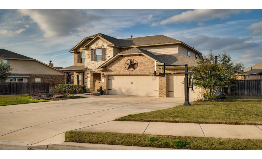 Don't miss the opportunity to make this extraordinary home yours in a prime Teravista location!