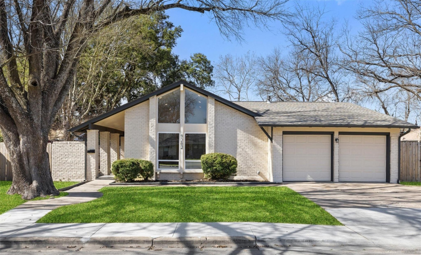 9202 Parkfield DR, Austin, Texas 78758, 4 Bedrooms Bedrooms, ,2 BathroomsBathrooms,Residential,For Sale,Parkfield,ACT6260350