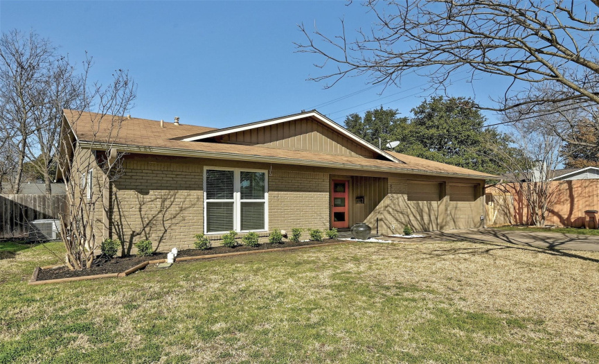 8104 Falmouth DR, Austin, Texas 78757, 3 Bedrooms Bedrooms, ,2 BathroomsBathrooms,Residential,For Sale,Falmouth,ACT6791671