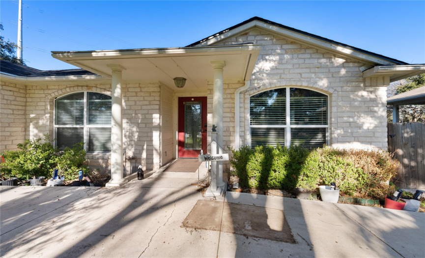 305 Dayna CV, Leander, Texas 78641, 4 Bedrooms Bedrooms, ,2 BathroomsBathrooms,Residential,For Sale,Dayna,ACT6769402